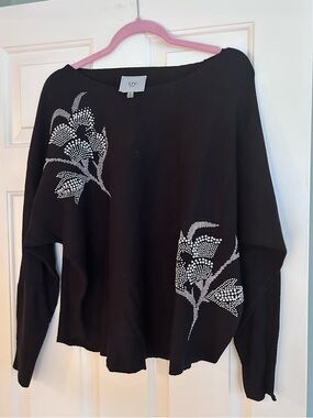 NWOT LIV Milano Black Crewneck Sweater with Silver Floral Embellishment XL
